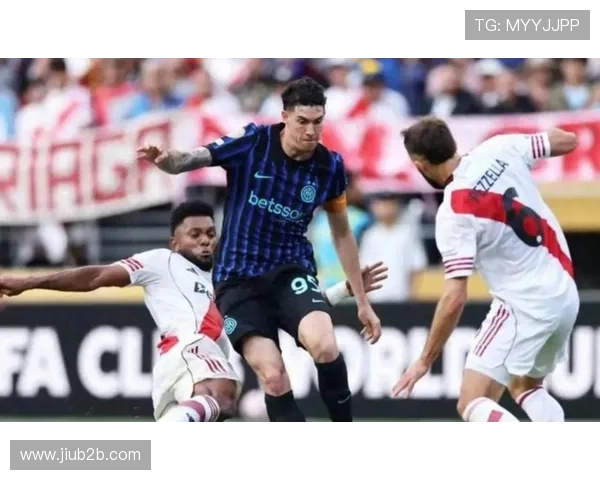 巴萨筹现金加球员追巴斯托尼 巴萨筹现金加球员追巴斯托尼